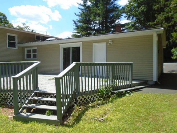 2nd image of 8 Collier Dr W