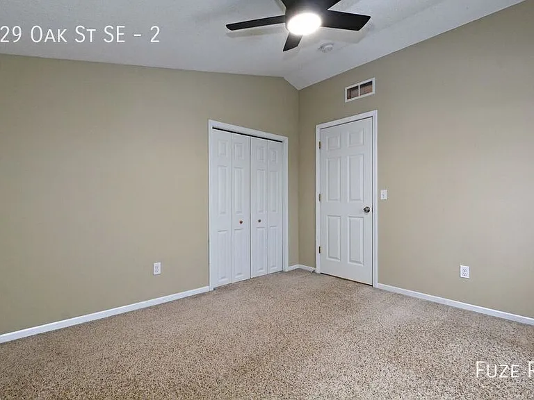 629 Oak St SE #2 — Photo 18