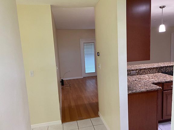 2nd image of 1315 SE 12th Ter