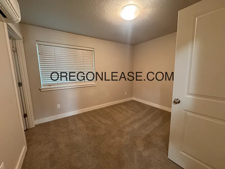 963 Lorella Ave — Photo 12