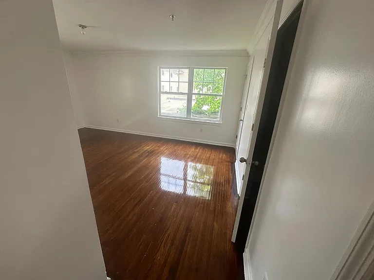 20 Wainwright St #2 — Photo 40