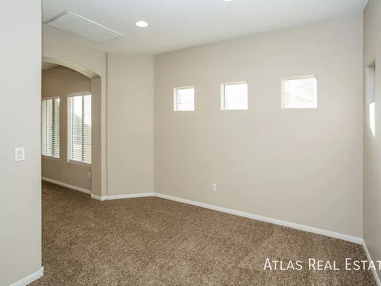 7630 Riva Ridge St — Photo 6