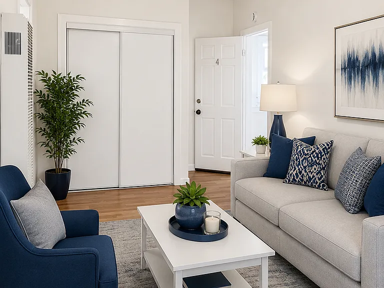LB1021 (Coronado) — Photo 1