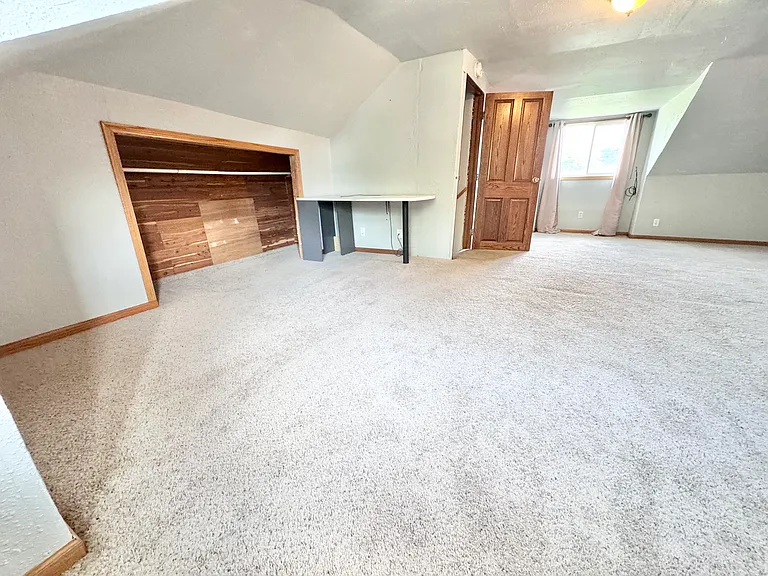 406 E Main St — Photo 12