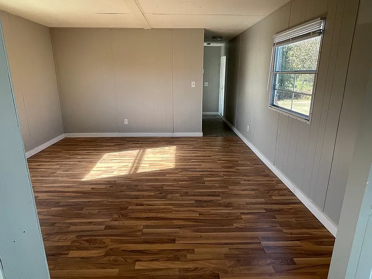 126 Alex Dr — Photo 9