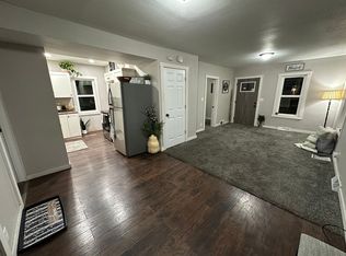 908 Williston Ave, Waterloo, IA 50702