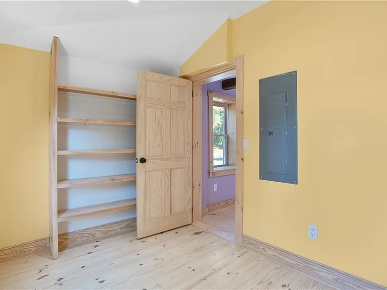 2930 Main Rd — Photo 11