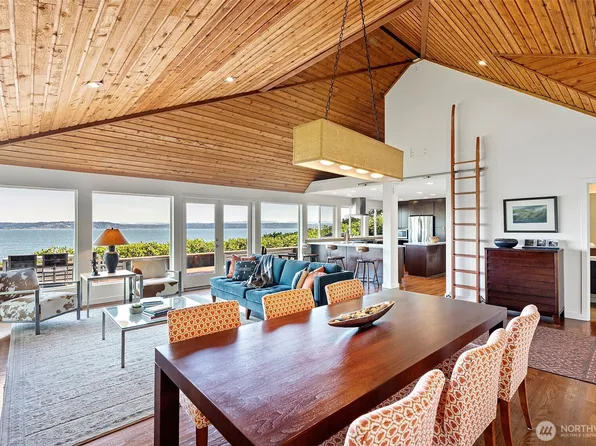 8032 SW 222nd Place, Vashon, WA 98070