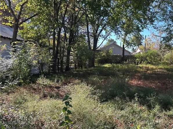 707 E 18th St, Bryan, TX 77803