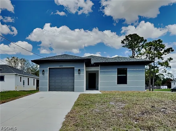 3201 23rd St SW, Lehigh Acres, FL 33971
