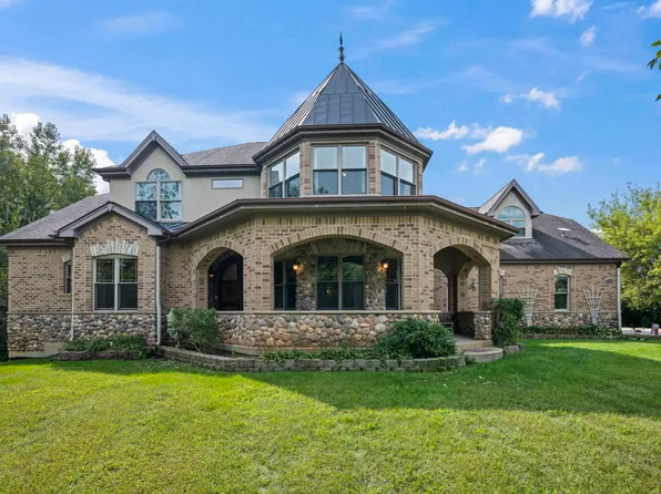 15309 Kishwaukee Valley Rd, Woodstock, IL 60098