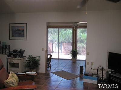 2nd image of 401 N Calle Del Chancero W