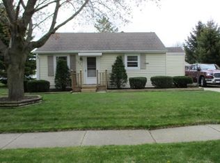 1341 Pershing Ave, Sheboygan, WI 53083