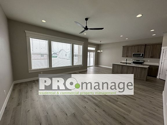 3rd image of 4292 Hemingway Ave