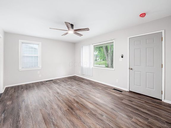 5th image of 864 Brian Dr