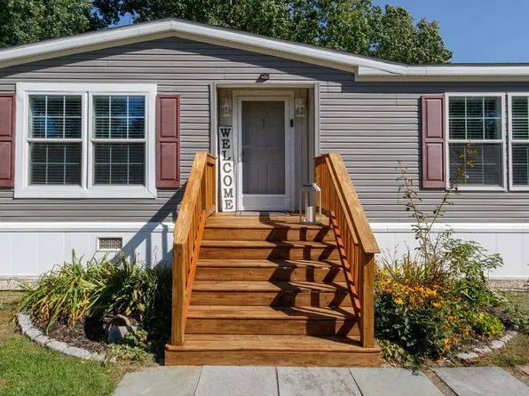 22 Skyline Drive, Concord, NH 03303