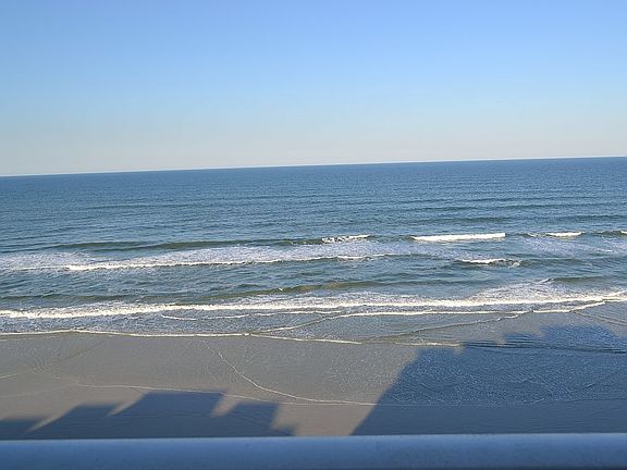 3rd image of 5203 S Atlantic Ave APT 814B
