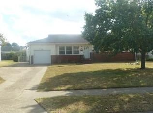 8230 Meadow Creek Rd, Norfolk, VA 23518
