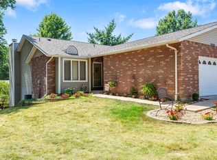 2440 Hunter Pl, Lake Saint Louis, MO