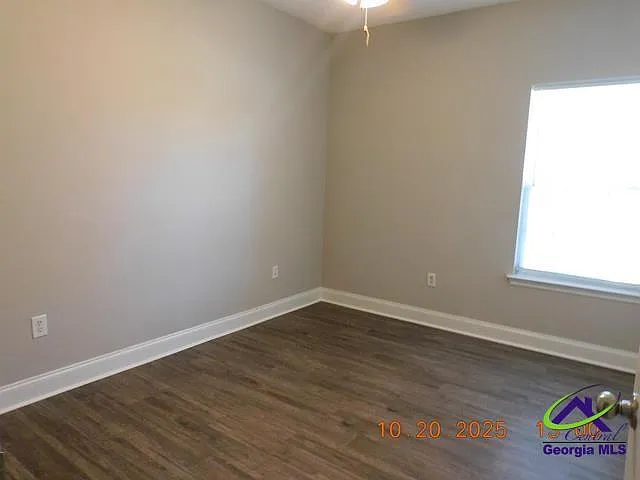 500 Club Villa Ct #2 — Photo 6