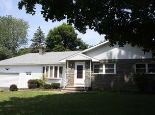 10 Rosemere Rd, Ballston Lake, NY 12019