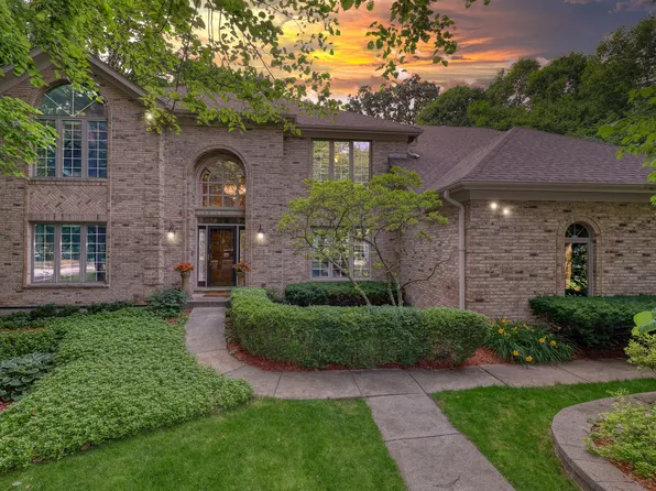 1315 Keim Trl, St Charles, IL 60174