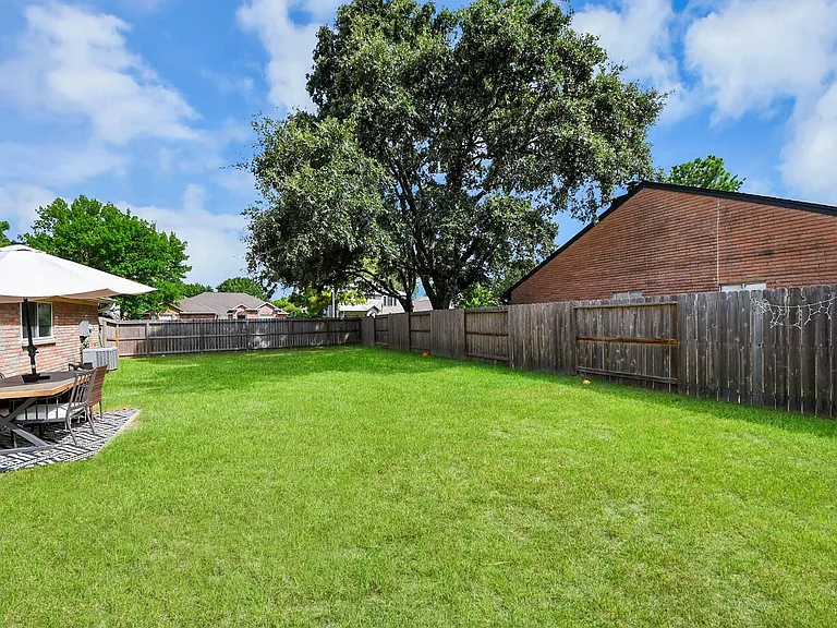 22638 Powell House Ln — Photo 28