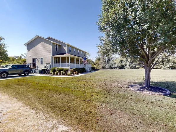 1029 Five Mile Road, Richlands, NC 28574