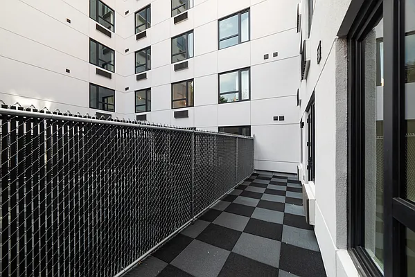 Rented by Leasing Management LLC | media 21