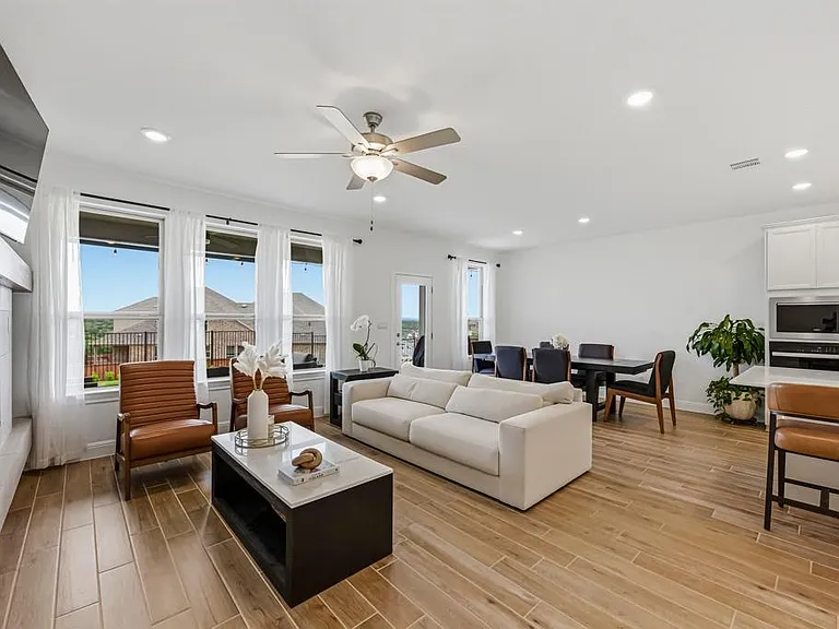 6700 Cliff Rose Dr — Photo 3