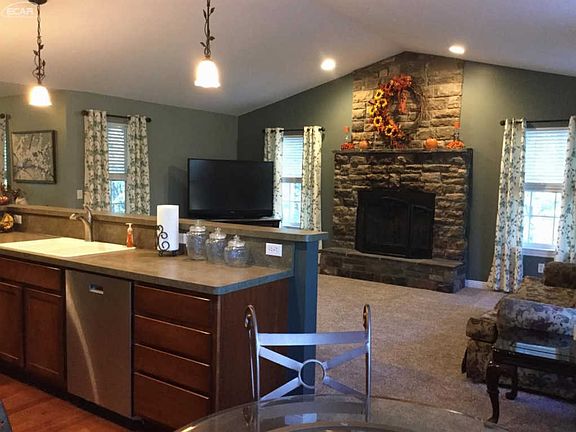 2nd image of 11979 Meadowbrook Ln