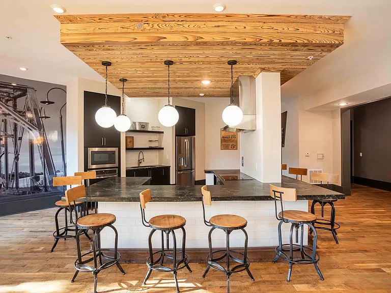 Bluebird Row Apartments — Photo 14