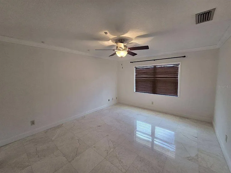 3927 E Eden Roc Cir — Photo 14