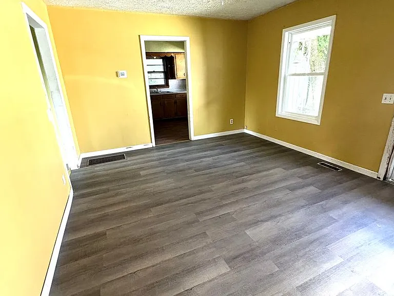 101 Kentucky Ave — Photo 6