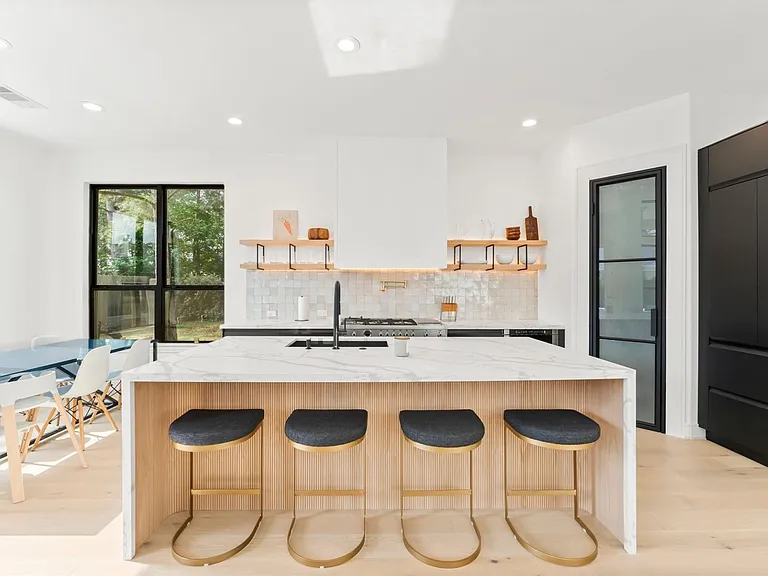 1053 Bat Hawk Ct — Photo 18