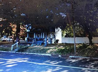 703 S Woodbury Rd, Pitman, NJ 08071