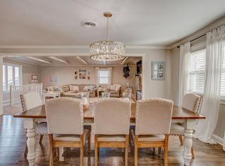 16620 Orchard Dr, Olathe, KS 66061