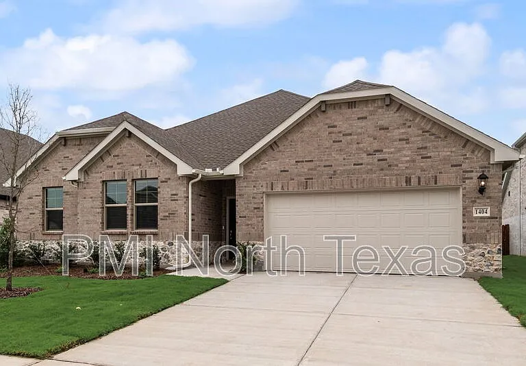 1404 Winters Way — Photo 4