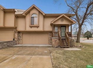1811 Brenda Dr, Bellevue, NE 68005