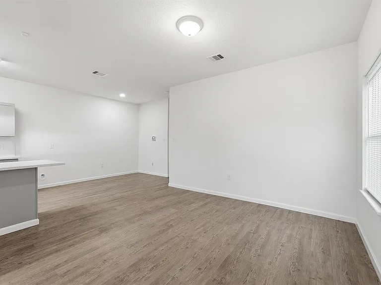 319 N Carolina St #B — Photo 4