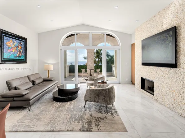 2042 Fisher Island Dr #2042, Miami Beach, FL 33109