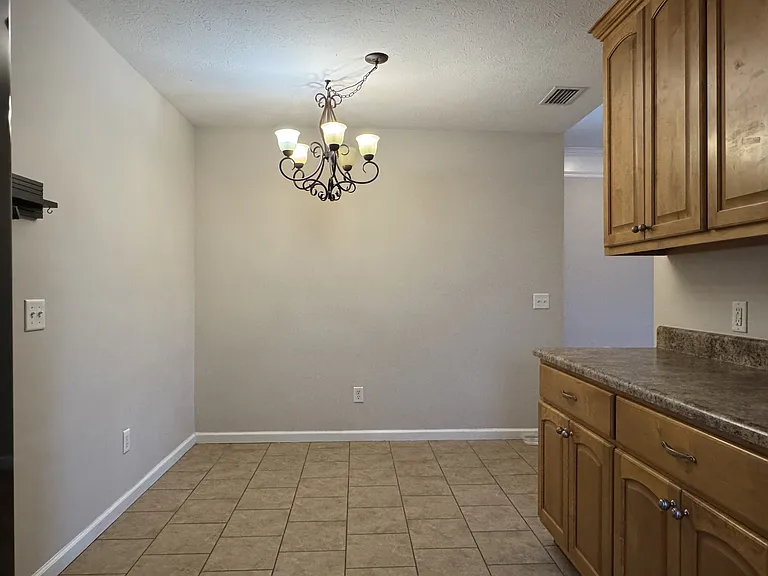 3545 Brentwood Pl — Photo 5