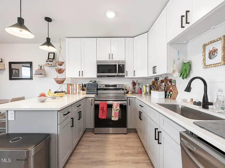 406 N Zerex St #8 — Photo 10