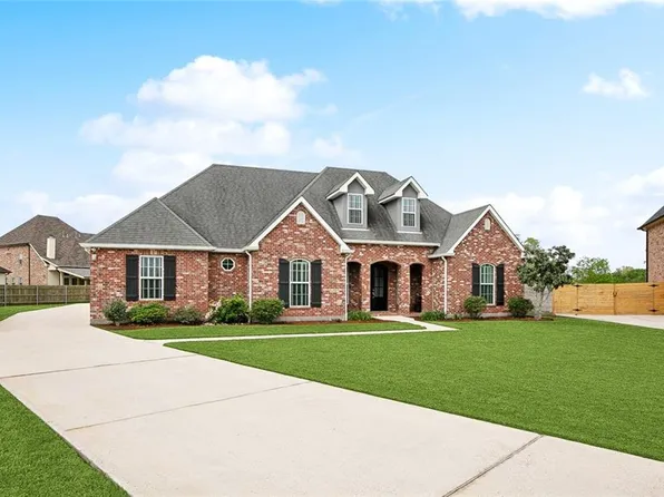 126 New Hope Rd, Belle Chasse, LA 70037