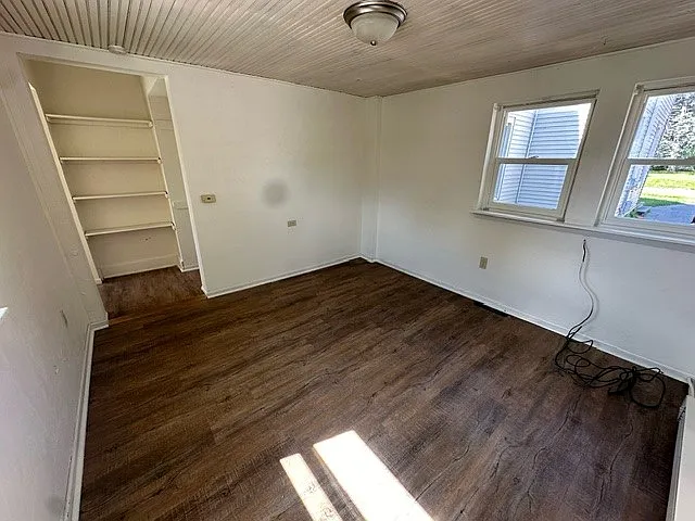 133 S Cottage St — Photo 7