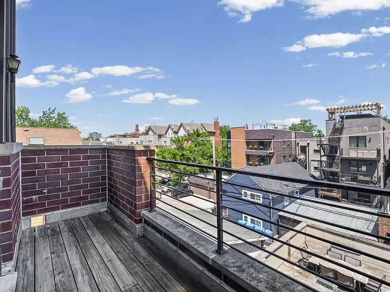831 N Paulina St #2E — Photo 20