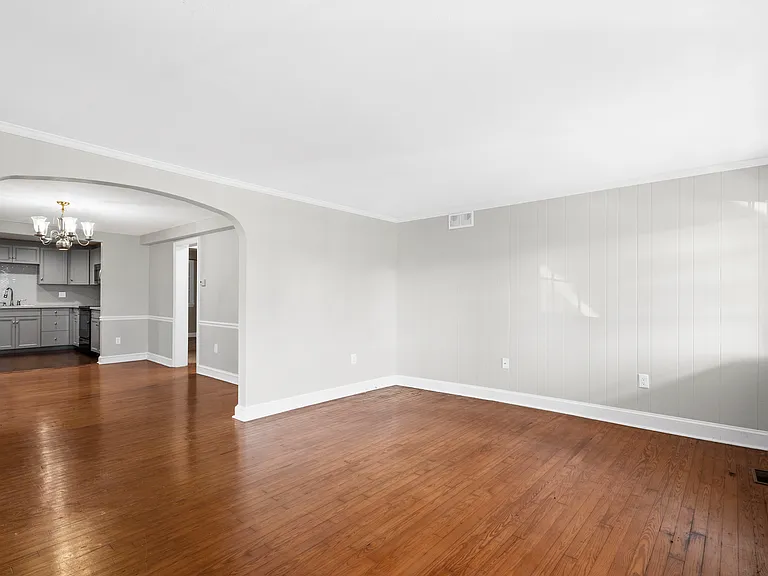 128 S Elm Ave #A — Photo 11