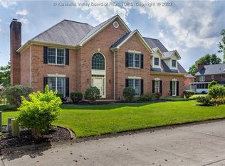 34 Tanglewood Dr, Hurricane, WV 25526