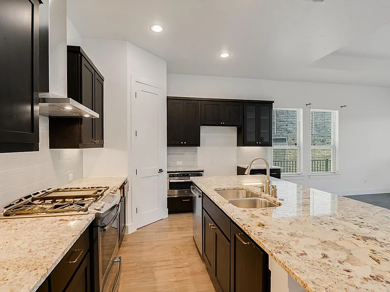 508 W Baylee Love Ln — Photo 14