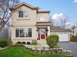 1744 Coach Dr, Naperville, IL 60565